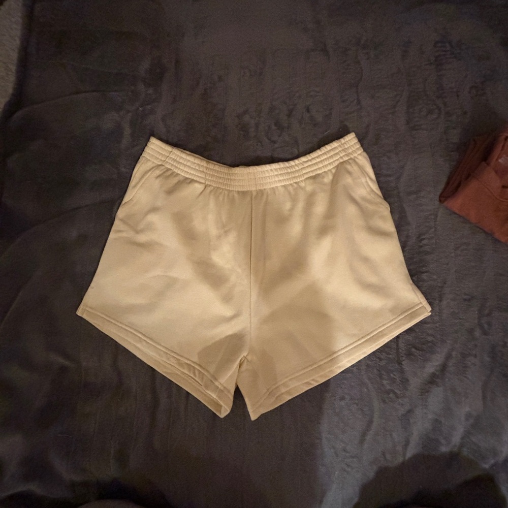Tan Athletic Shorts with Elastic Waistband and Casual Fit